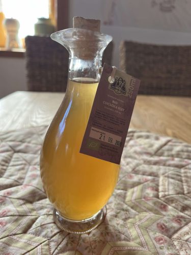 TOMKA ÉS LÁNYAI BIO CSICSÓKA ECET 250ML